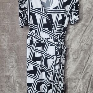 New York & Company Black and White Geometric Midi Dress